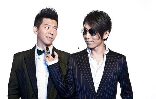 娱乐圈吃瓜博主制作人,揭秘明星幕后故事，带你走进娱乐圈的真相世界